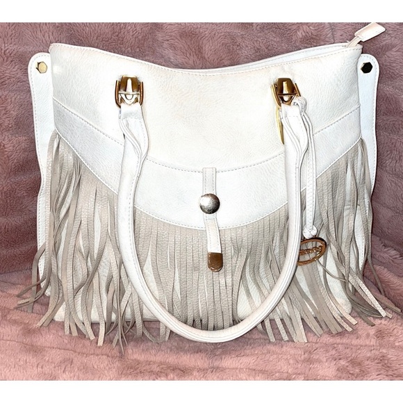 Sorrentino Handbags - White fringe purse